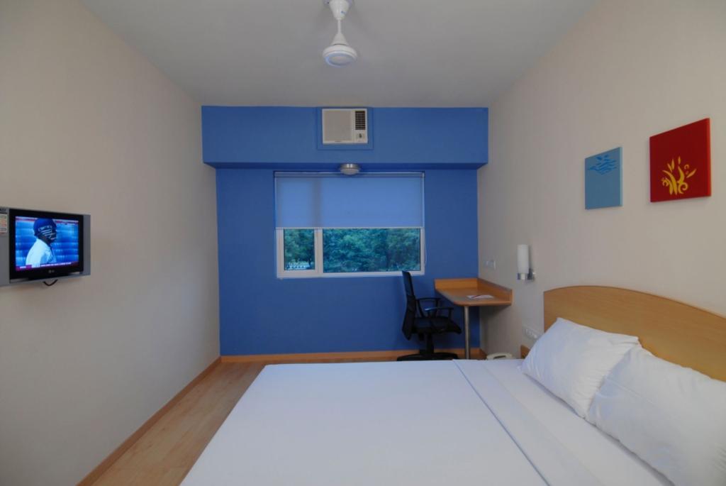 Hotel Nashik Habitación foto